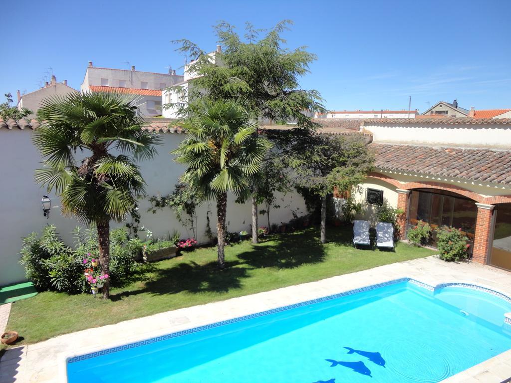 Palacio De Monfarracinos Benavente Buitenkant foto